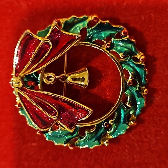 VINTAGE Christmas Wreath Brooch - Picture 1 of 4